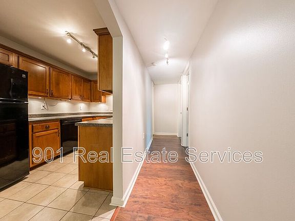 5th image of 210 S McLean Blvd APT 5