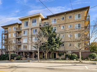 3015 SW Avalon Way APT 106, Seattle, WA 98126