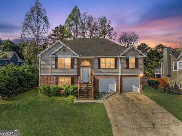 510 Saint James Ct, Lawrenceville, GA 30044