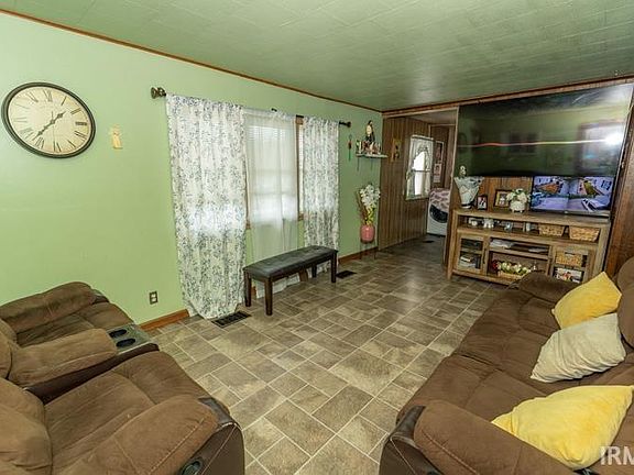 5th image of 336 W Lusher Ave