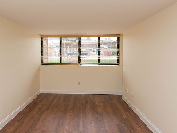 2nd image of 2405 Whitney Ave #G11