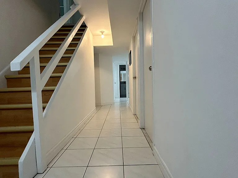 27 Macklingate Ct #BSMT — Photo 12