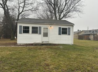 2745 E Substation Rd, Erie, MI 48133