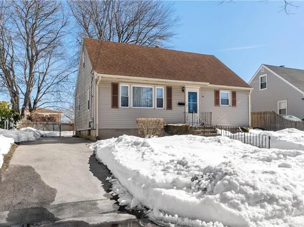 58 Swan St, East Providence, RI 02914