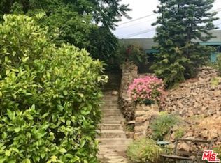 713 Robinson Rd, Topanga, CA 90290
