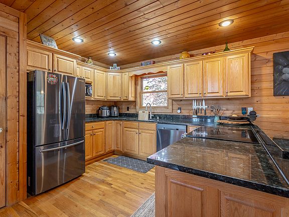 26th image of 292 Log Cabin Ln