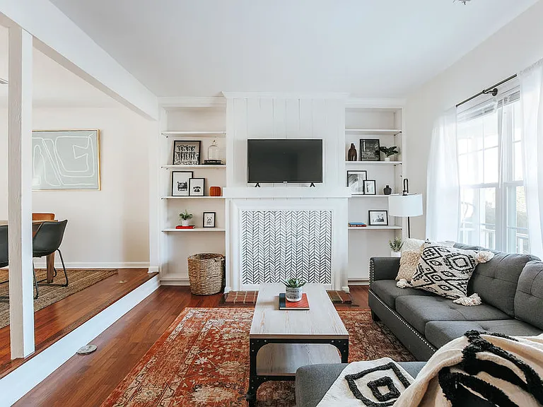 1572 Cool Spring Rd — Photo 2