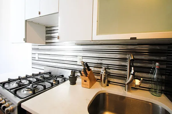 Rented by TheRealEstateCompany.com LLC | media 20