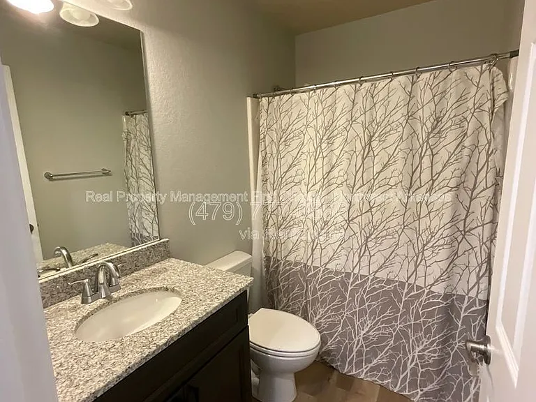 1 Lathrop Ln — Photo 7