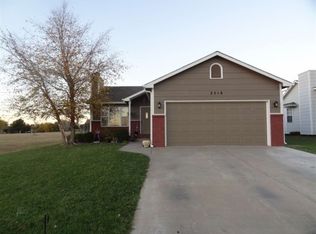2516 E Ventnor St, Wichita, KS 67219
