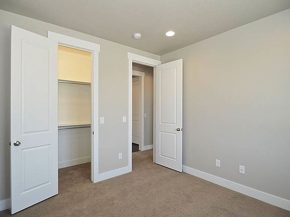 3rd image of 2098 W Plum Harvest Way