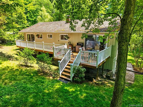 4th image of 370 Furnace Dock Road