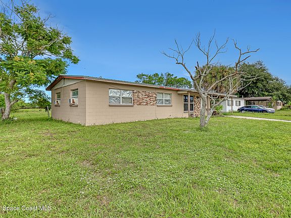 3rd image of 1798 Dixon Blvd