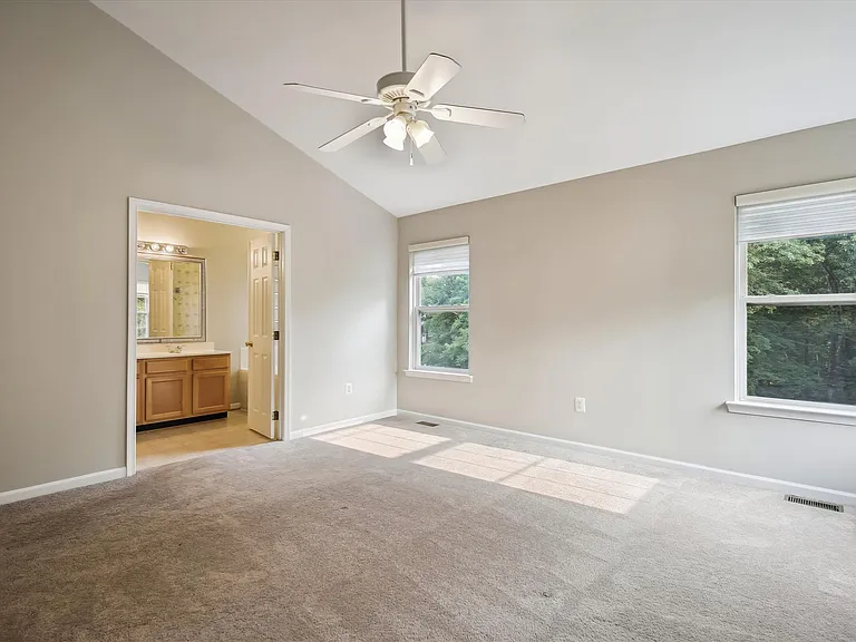 6733 Sullivan Way — Photo 41