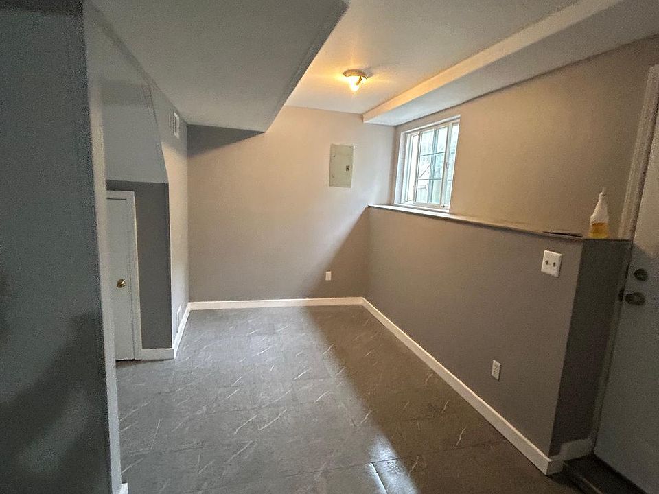 1st image of 56 Essex Dr Floor 1