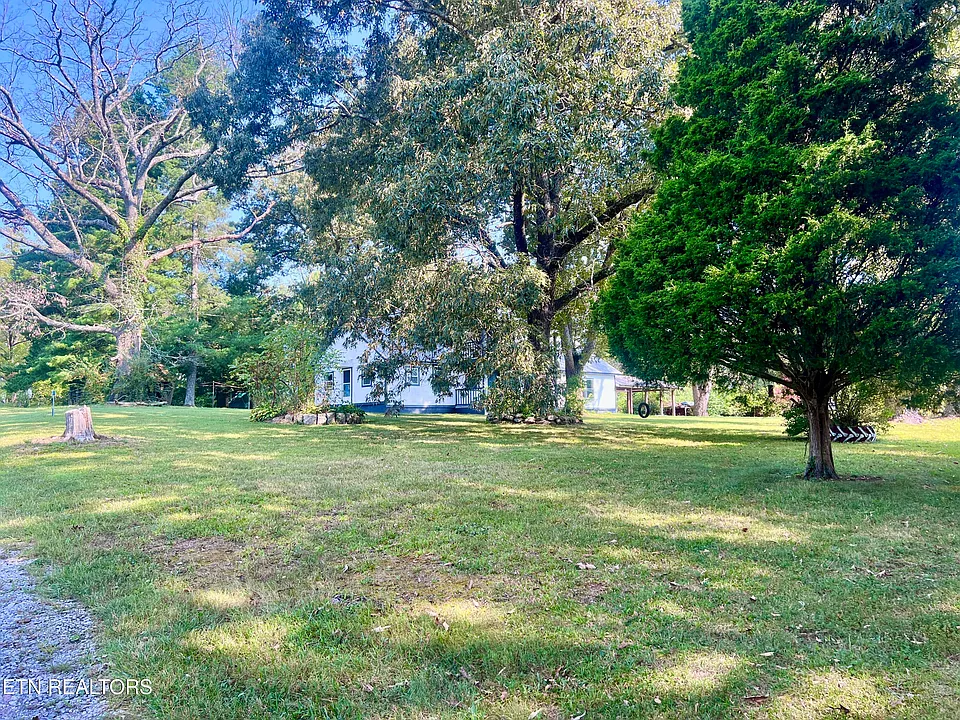 342 W Creston Rd