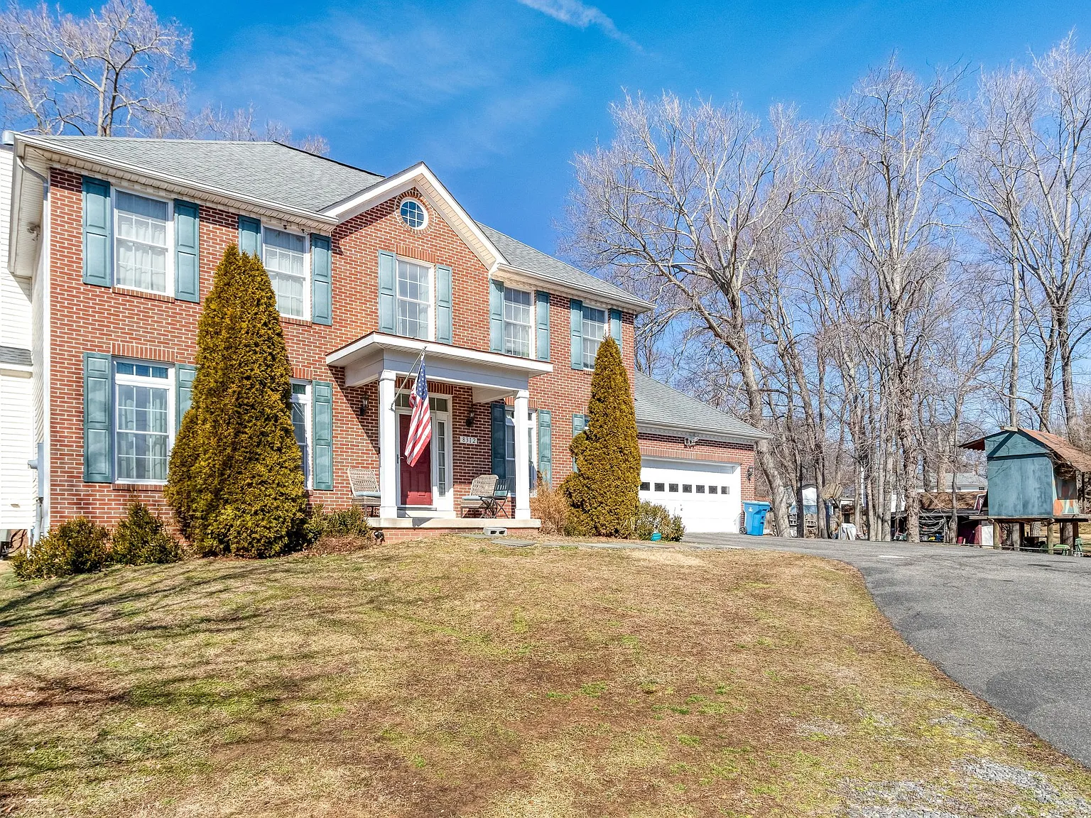 6 bed, 3618 sqft, $5,499 — Photo 2