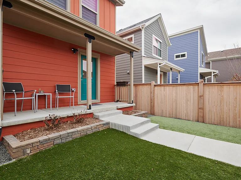 6339 Hanover St — Photo 25