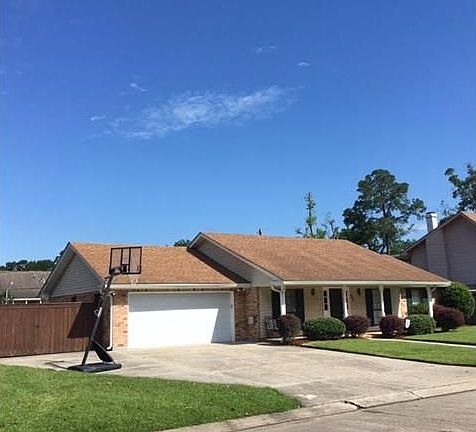 3rd image of 204 Wiegand Dr