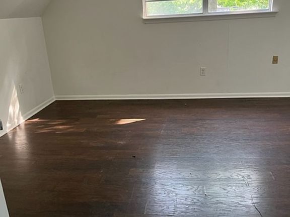 5th image of 539 Baird Dr