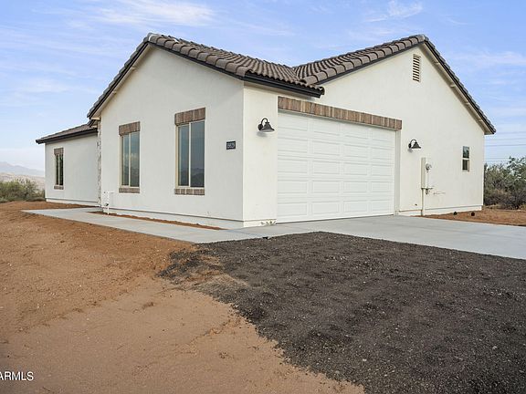 2nd image of 16613 E Desert Vista Trail