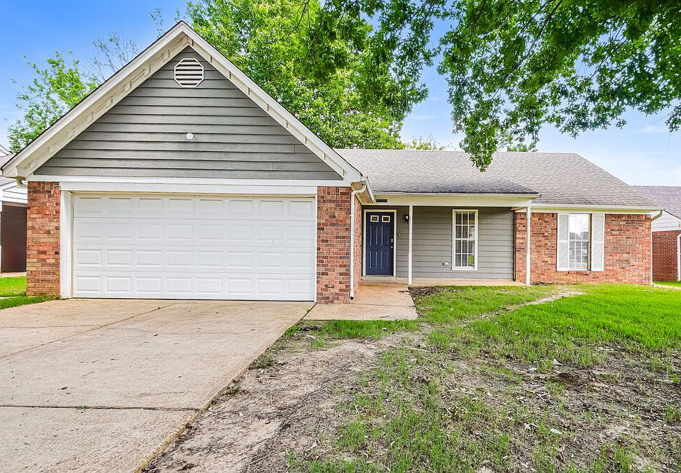 1st image of 10378 Yates Dr