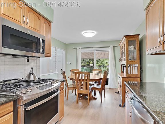 5th image of 31709 Fairfax St