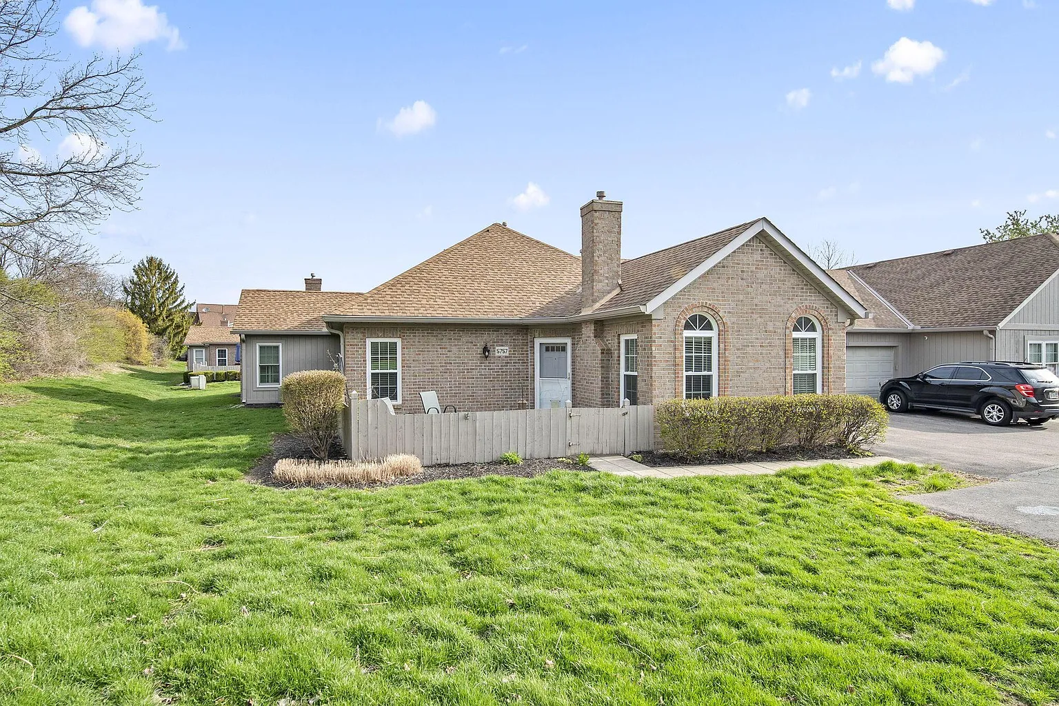 5757 Willow Lake Dr photo 1