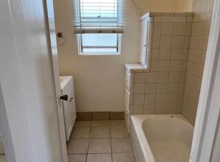 910 9th St, Coronado, CA 92118