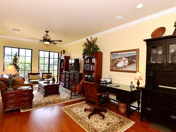 4th image of 4815 Yacht Club Dr Unit 101