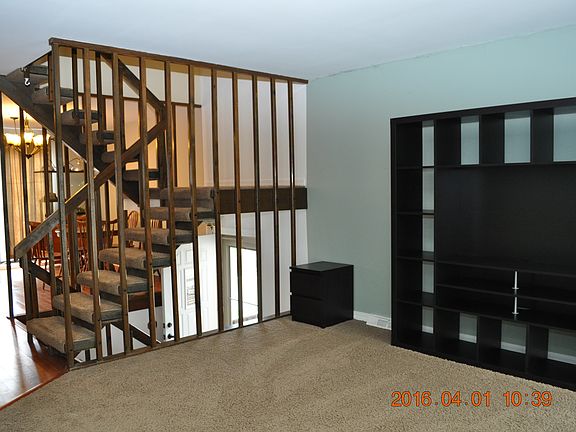 4th image of 3S313 Briarwood Dr