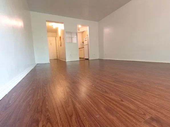 78-06 46th Avenue image 3 of 14