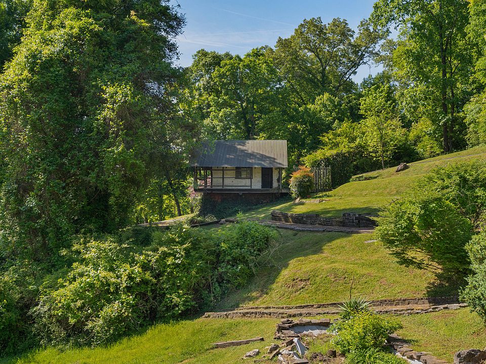 70th image of 2910 Crest Terrace Dr