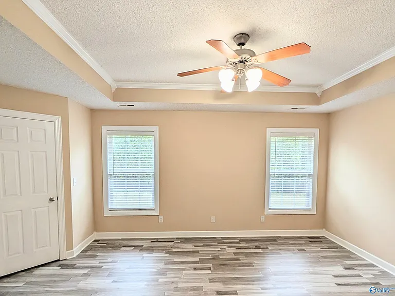 102 W Kilburn Cir — Photo 20