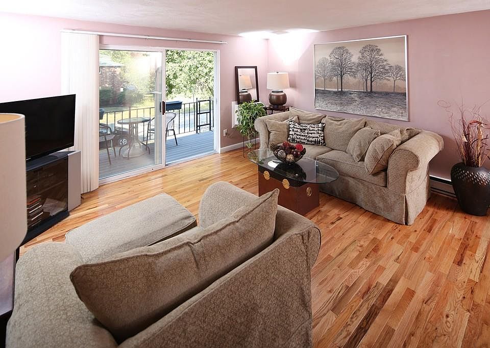 1st image of 79 Fountain Ln APT 10