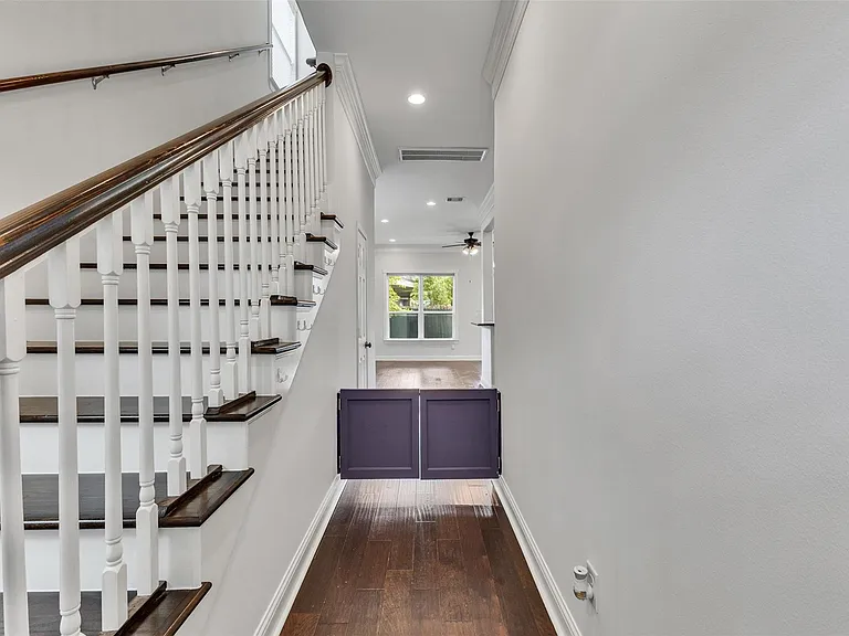 3911 Kennon St #A — Photo 2