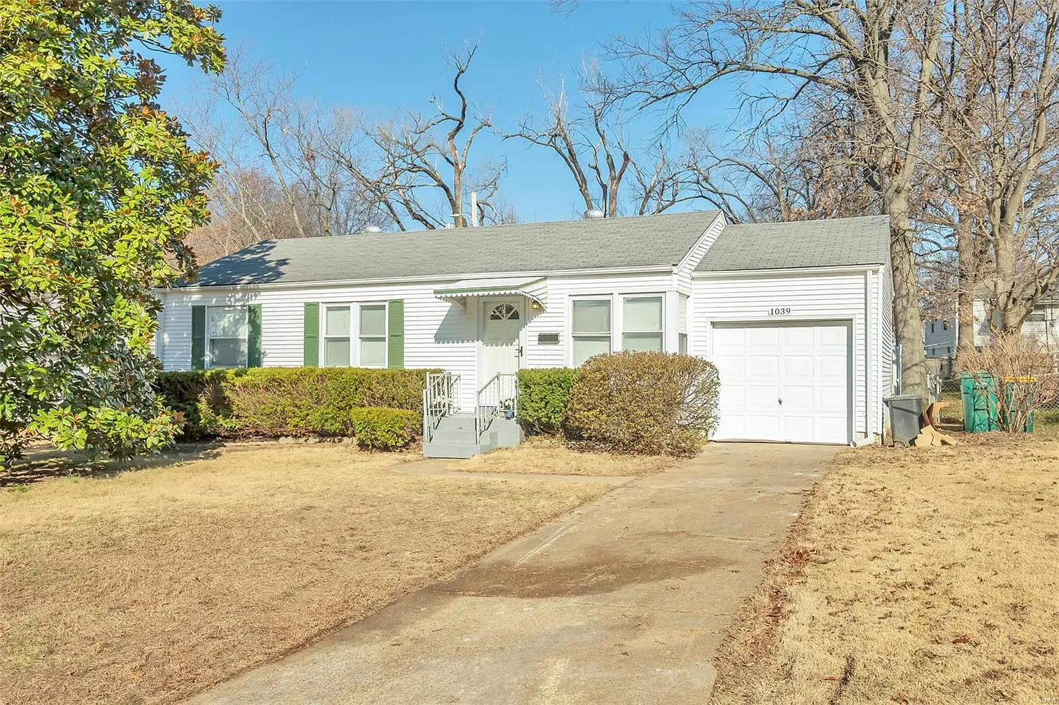 1039 Bakewell Dr photo 1