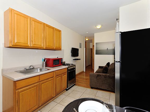 2nd image of 412 W 46th St #4FN