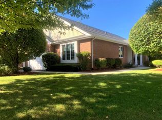 7668 Thistlewood Ln, Frankfort, IL 60423