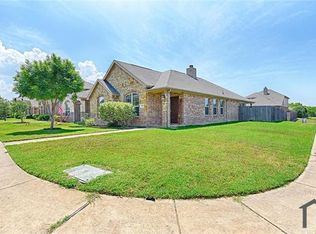 9100 Wayne St, Aubrey, TX 76227