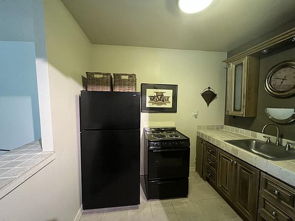 4th image of 1255 N Sandburg Ter Unit 308