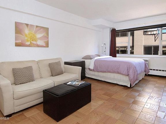 3rd image of 153 E 57th St APT 17C