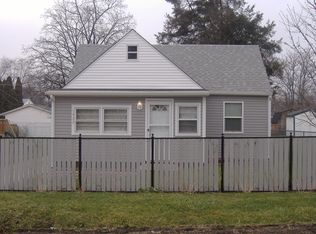 1422 Elm Ave, Round Lake Beach, IL