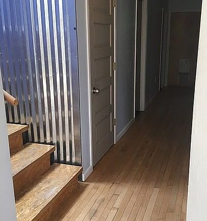 4th image of 415 Harvard Dr SE