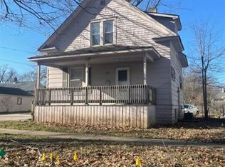 605 N Prairie St, Champaign, IL 61820