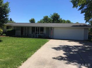 101 Harmony Ln, Macomb, IL 61455