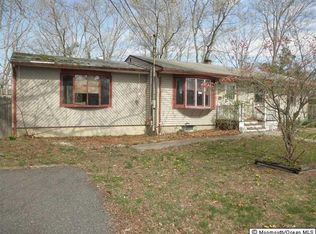 24 Bittern Ln, Bayville, NJ 08721