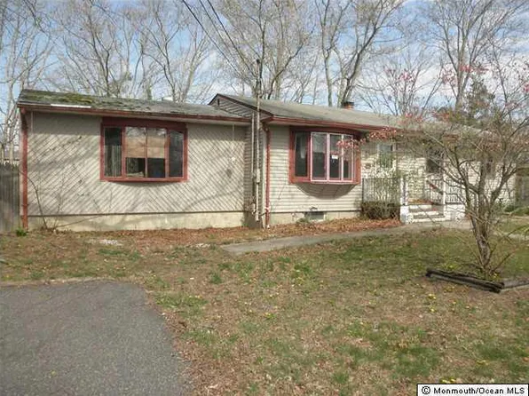 24 Bittern Ln, Bayville, NJ 08721