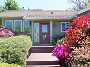 2827 Prospect Ave, Hood River, OR 97031