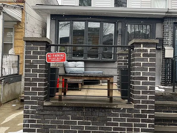 1240 E 34th St, Brooklyn, NY 11210